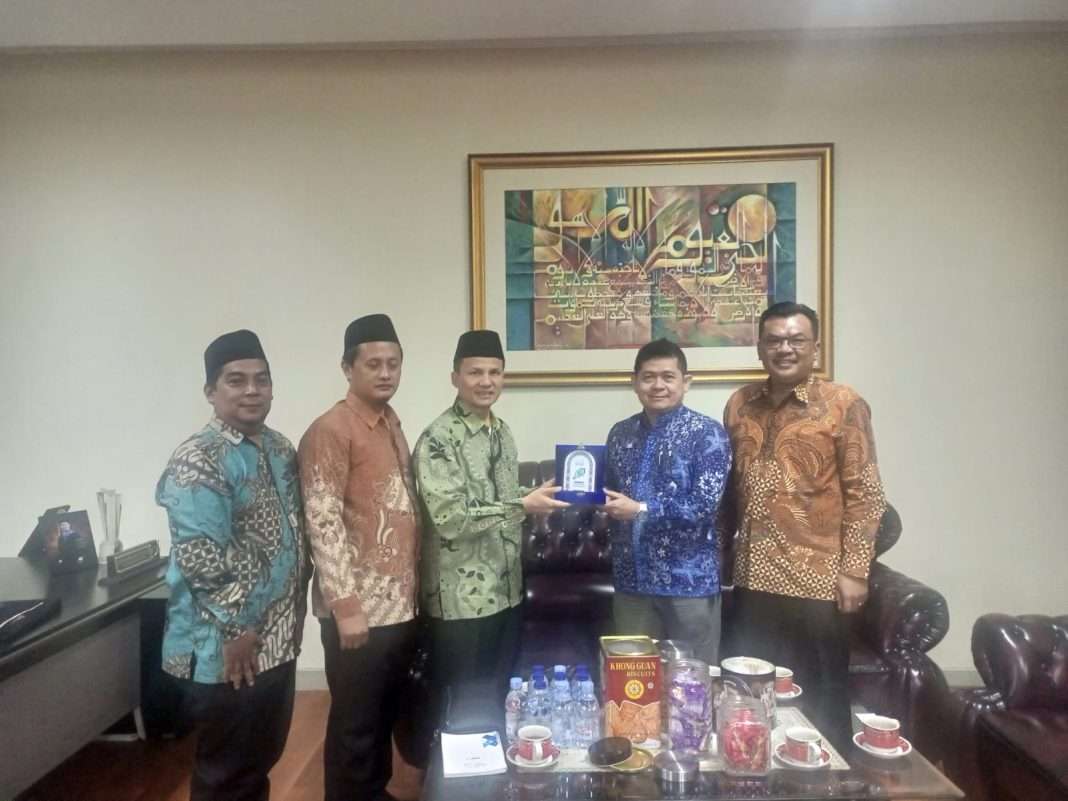 Rektor UDN  Kunjungi Fakultas Ekonomi dan Bisnis UIN Syarif Hidayatullah Jakarta untuk Penguatan SDM Fakultas Bisnis UDN